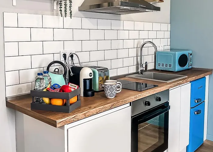 Boutique Joy, Center *